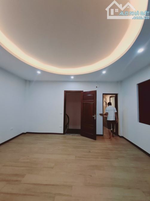 ♻️ Gia Quất Thượng Thanh, nhà mới tinh , lô góc , ô tô vào nhà