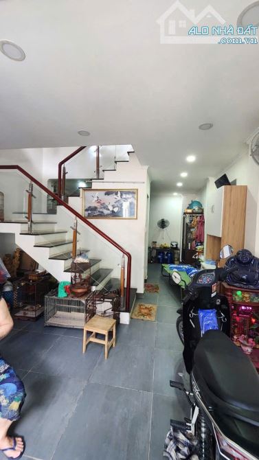 Gấp gấp bán nhà Đường số 6 P.15 Gò Vấp 4 tầng 5PN giá 4tỷ85 - 1