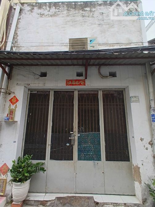 Nhà bán: đường Nguyễn văn Đừng. Q5. DTSD 50m2. 2 tầng . Giá 8 tỷ - 1