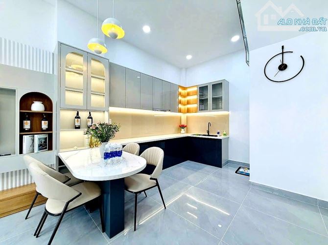 40M2 4TẦNG 4PN EMART 5TỶ NHỈNH  MỚI full nội thất - 1
