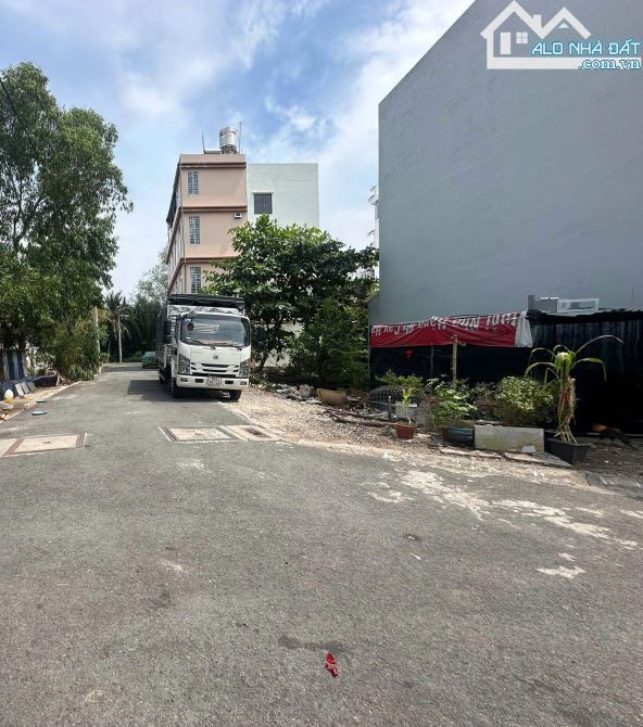 BÁN LÔ ĐẤT NGAY CẦU XÁNG BÌNH CHÁNH ,80M2 , 1 TỶ 600 , SỔ HỒNG RIÊNG - 1
