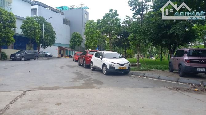Bán nhà Ngọc Thụy gần cầu Long Biên, ngõ thông, gara, 7 t thang máy, 39m2, mt 3.8m, 11 tỷ - 1