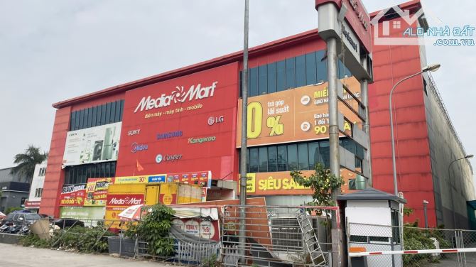 Cần bán gấp nhà 5 tầng Hoa Lâm, Long Biên, trước nhà ô tô tránh. DT 42m2, Giá 9. tỷ - 1