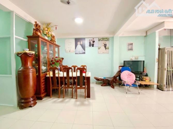 👉Bán Nhà: Đường Lạc Long Quân, 🌿P 10 Tân Bình Ngang 7M , 4 Tầng,  🌿Giá chỉ 12TỶ , Hẻm Ô - 1