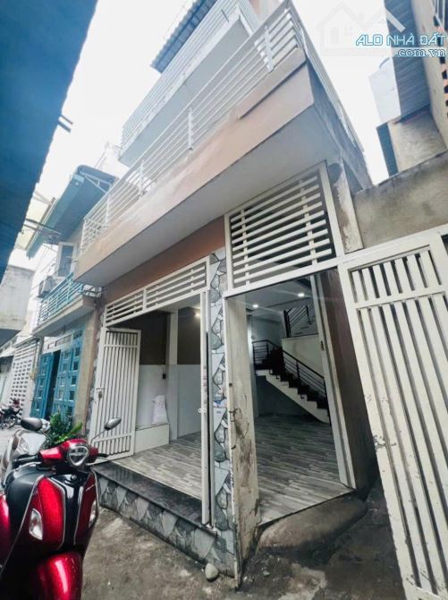 BÁN CHDV 4 TẦNG NHỈNH 4 TỶ - ĐANG THU VỀ 252TR/NĂM - GẦN EMART 2 - GIÁP TÂN BÌNH - 1