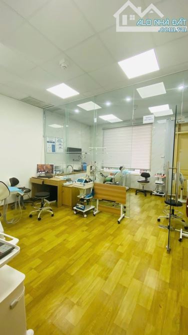 Bán mặt phố Hoàng Ngân, Thanh Xuân 68m MT5,5 24,5 tỷ 2 THOÁNG Vỉa hè Kinh doanh - 1