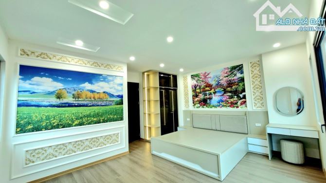 BÁN NHÀ PHƯƠNG CANH -TẶNG FULL NỘI THẤT - LÔ GÓC - THANG MÁY - 44M x 7 TẦNG - GIÁ 7 TỶ 35. - 1