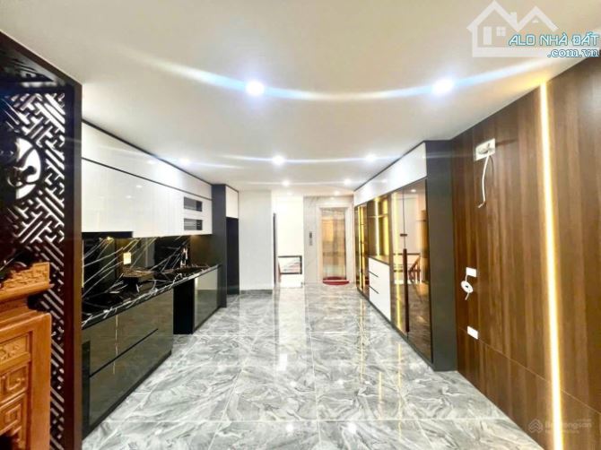 NHÀ ĐẸP PHỐ KIM GIANG 42Mx6T- PHÂN LÔ -Ô TÔ - THANG MÁY -KD VĂN PHÒNG-GÍA 12.4 TỶ - 1