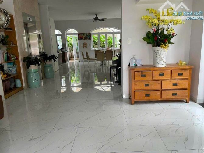 BIỆT THỰ  5 TẦNG  NGUYỄN THỊ THẬP QUẬN 7 - 1
