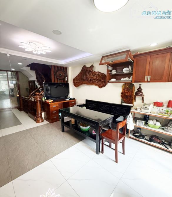 Nhà đẹp 5 tầng, Hẻm Xe Hơi, Lạc Long Quân, Tân Bình, 4.2x13m, 54m2, nhỉnh 10 tỷ TL - 1