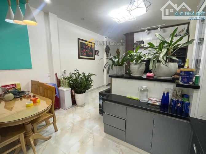 Bán Nhà Phố Sổ Riêng Xây Dựng Hẻm Ô Tô Lê Hồng Phong P4 Đà Lạt Chỉ 6,2 Tỷ - 1