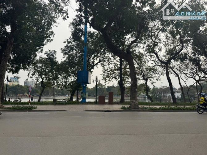 CẦN BÁN GẤP TÒA NHÀ 8 TẦNG - LÔ GÓC GIẢM CHÀO 7 TỶ. DT 230m MẶT TIỀN 14m GIÁ 62 TỶ. - 1