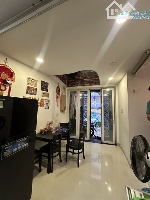 Bán Nhà Mặt Tiền - P, Đa Kao - Q1 - DT : 24M2 - 5 TẦNG BTCT - GIÁ 5,99 TỶ - 1