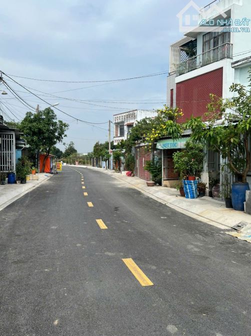 Bán nhanh 80m2 đất Thổ Cư,đường nhựa, Thới Tam Thôn , HM, SHR, 1 tỷ 950 - 1