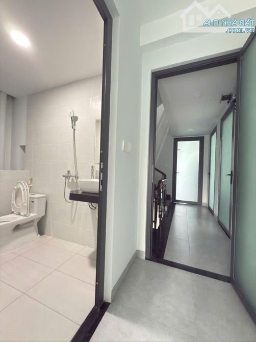 bán nhà Quận 8, 200m2, 3 tầng, khu dân cư phong phú, nhỉnh 15 tỷ - 1