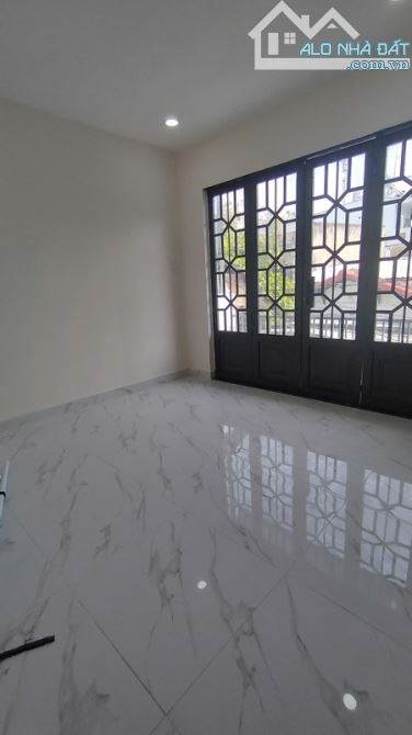 BÁN NHÀ 3 LẦU – HẺM 205 HUỲNH TẤN PHÁT, P. TÂN THUẬN ĐÔNG, Q7 🏡 - 1