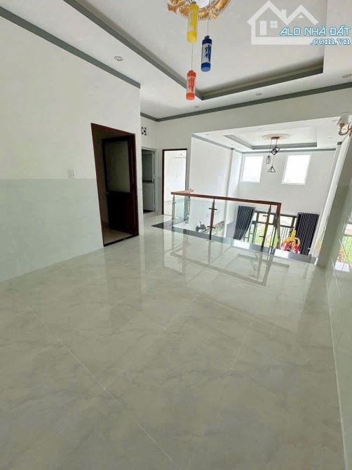 Bán gấp nhà phường Long bình chợ điều,tiện ích xung quanh đầy đủ…  Nhà 1tret 1 lửng - 1