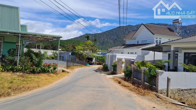 Đất thổ cư view đẹp tại D
