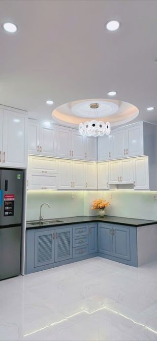 Nhà mới vào ở ngay - Hẻm thông, gần Quận 4 - 1