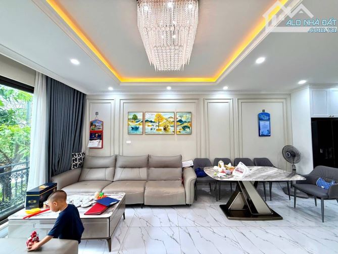 BÁN NHÀ PHÂN LÔ VĂN PHÚ – MẶT TIỀN 5M – VỈA HÈ RỘNG – 6 TẦNG THANG MÁY – GIÁ TỐT. - 1
