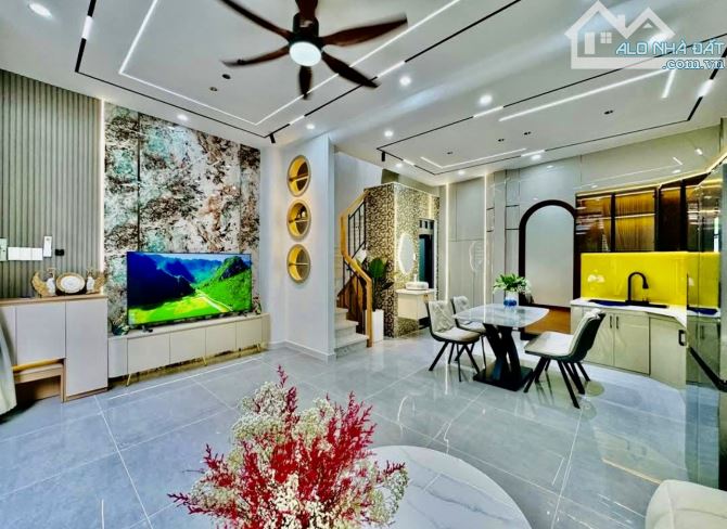Ngõ thông kinh doanh, trước nhà gần 4m, 36m2, 5 tầng, nh.ỉnh 6 tỷ - 1