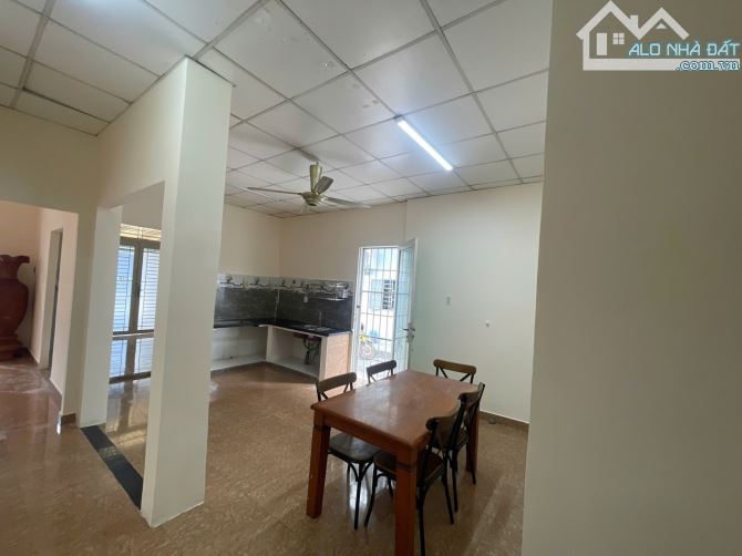 Mặt Tiền Kinh Doanh- TP.Dĩ An- 92m2- Ngang 8m- Sổ hồng riêng - 1
