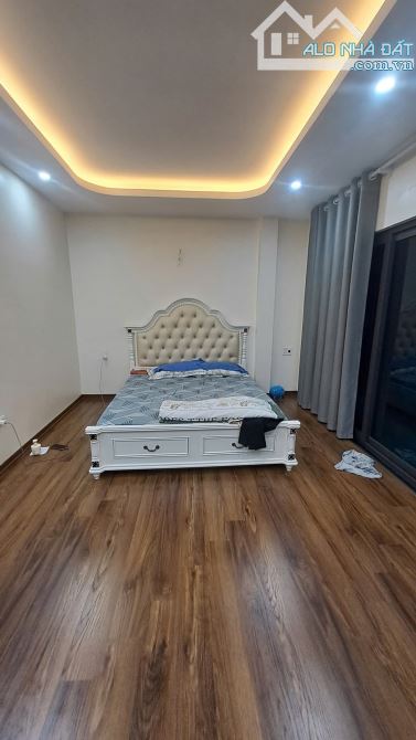 Bán nhà Tả Thanh Oai 40m 5T, dân xây chắc chắn, 200m cầu Tó, 5.6 tỷ - 1