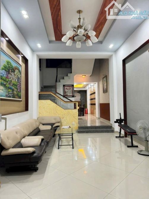 ĐƯỜNG 8M ÂU CƠ •4x17 67m2 •GIÁP KHU ĐỒNG ĐEN, TÂN BÌNH •NHỈNH 9 TỶ - 1