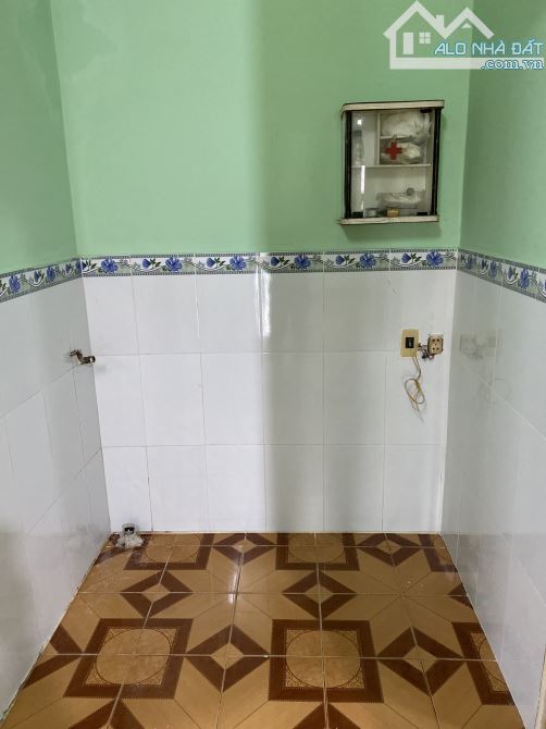 Cho thuê nhà hẻm oto, sân rộng, gara. 3pn, chỉ vài bước chân ra đường lớn Linh Xuân - 13