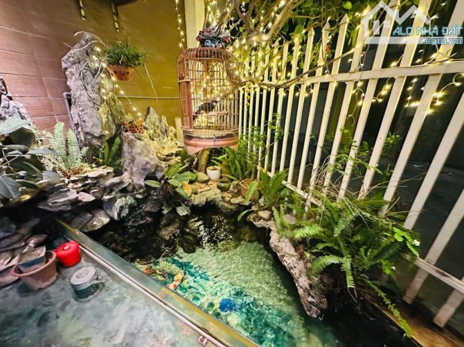 HÀNG NÓNG BỎNG TAY Hồ Tây 110m2x5tầng , Mt 16m giá chỉ 33tỷ - 17