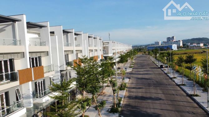 BÁN NHÀ 3 TẦNG HOÀN THIỆN MẶT NGOÀI ĐƯỜNG 19.5M DỰ ÁN BGI -TP HUẾ CÁCH AEONMALL 500M 6TỶ - 2