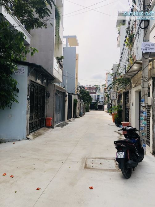Bán Căn Nhà Mặt hẻm thông xe tải , thiết kế hiện đại, ngay TT phường, LK CC 4S Linh Đông - 2