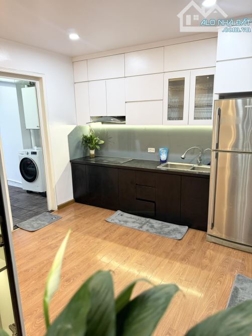Bán Căn CC Cenhomes Nguyễn Ngọc Vũ Cầu Giấy. Sổ 80m, 1 khách 3 ngủ 2 WC Giá 5.3 tỷ - 2