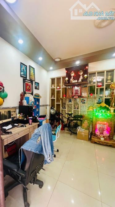 GẤP BÁN NHÀ HAI TẦNG 48m² GIÁ CHỈ 3,3 TỶ TL NHANH LÊN  CÒN KỊP - 2