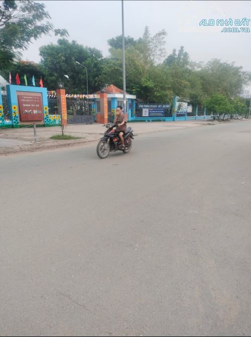 BÁN LÔ ĐẤT VÀNG LONG THẠNH MỸ,GẦN METRO SỐ 1,SỔ RIÊNG GIÁ CHỈ 3.45 TỶ - 2