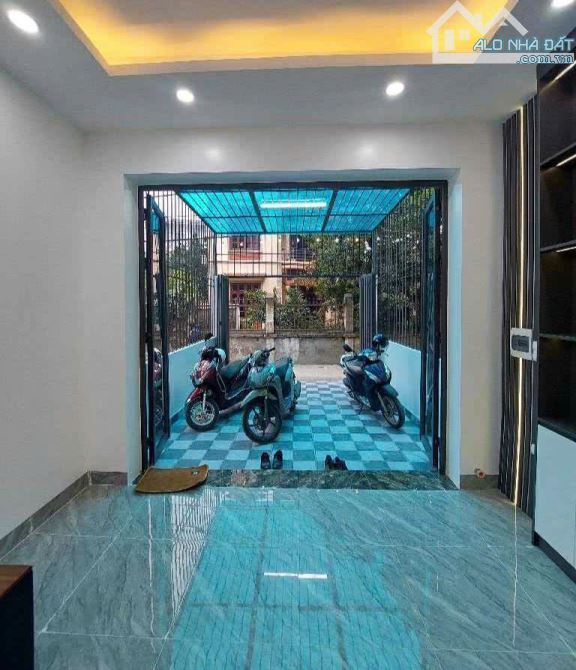 Nhà mới, xây độc lập 65m2 x 5 tầng tại Liên Ninh, Thanh Trì, ngõ ô tô, giá 5,5 tỷ - 2
