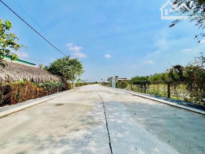 BÁN ĐẤT THỔ CƯ ĐƯỜNG ĐẸP RỘNG GIÁ RẺ ĐẦU TƯ LÀM NHÀ VƯỜN BIỆT THỰ - 2