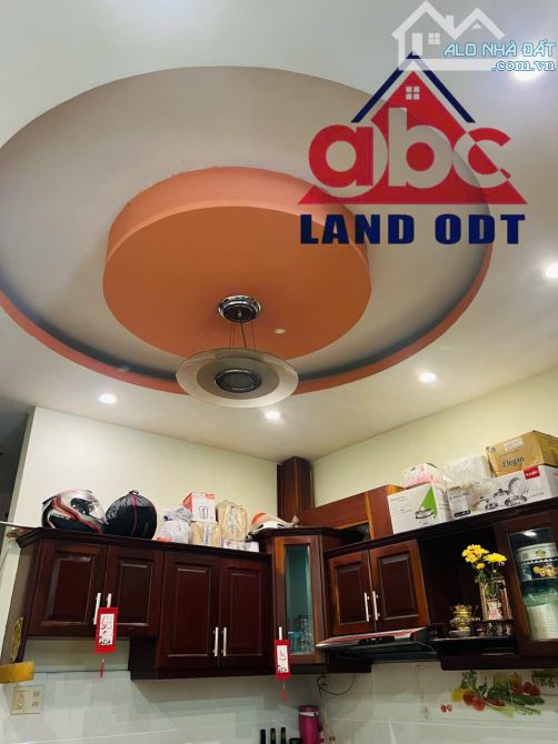 NP323 Bán nhà 3 lầu D2D ngay Trường Mn.Thống Nhất DTXD : 301m2 hoàn công cấp 2  ( Tặng toà - 2