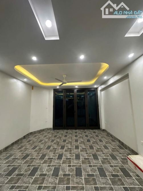Siêu phẩm lô góc , Ô TÔ, gần VIN, 45m25 ×5T, Tân Lập, kinh doanh, giá 7,4 tỷ - 2