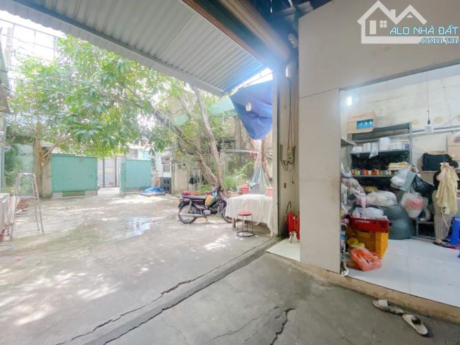 BÁN ĐẤT LỚN NGAY TRUNG TÂM GIÁP Q10-607M2- NGANG 13.5M*50M- NHỈNH 100Tr/M2 - 2