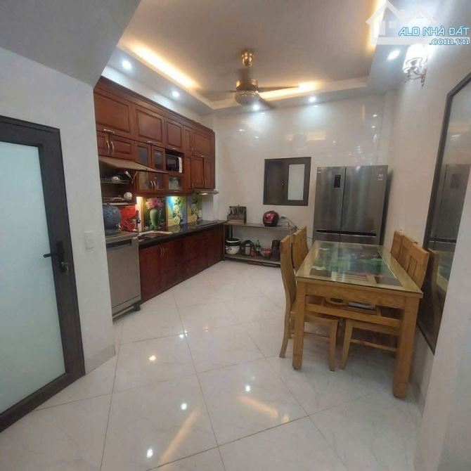 🌈 🌈Ngon , Bổ, Rẻ, Nhà 2 Tầng Bến Trung 76m2 - Full Nội Thất - Ô Tô 🚘 đỗ cửa - 2