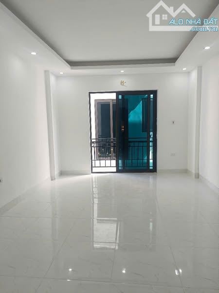 CC, bán nhà Tân Lập, Đan Phượng, 31m2, 5T, MT 4m, nhà mới kính koong, giá hơn 4 tỷ - 2