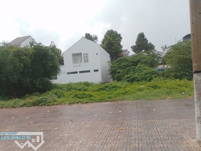 Bán 2 Nền Liền Kề Mặt Tiền Hùng Vương DT : 10 x 24 = 240m2 Đất Thở Cư 100%. - 2