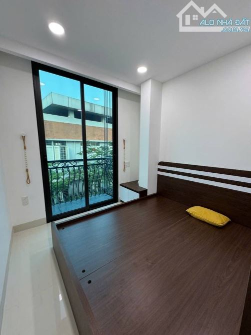 Bán Toà chung cư mini Kim Giang, ngõ thông, gara ô tô, 10P khép kín, 68, 7 tầng, MT 5.2m - 2