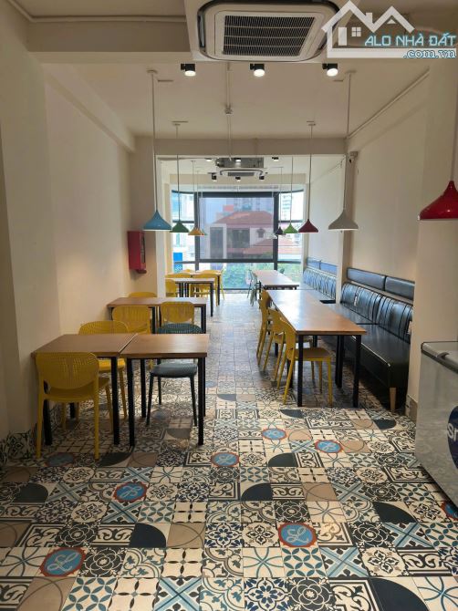 Mặt tiền Kinh Doanh Hoàng Diệu, Quận 4, 75m2 (4 x 20m), 6 Tầng thang máy, giá bán 28 tỷ - 2