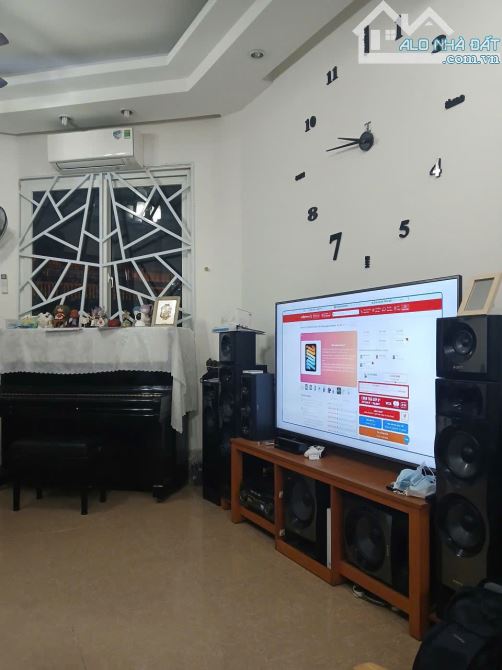 BÁN NHÀ, đường Quang Trung, Quận Gò Vấp, Dt: 6m x 15m. Giá 11,5 tỷ - 2
