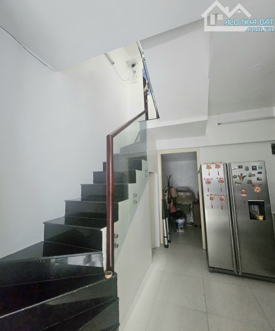 Bán nhà 1 trệt 2 lầu cạnh siêu thị Coopmart, đường Trưng Nữ Vương, Vĩnh Long - 2