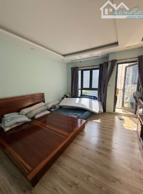 Cư Xá Lữ Gia - Phân lô đồng bộ - ngang 4,2 x 13 - 5 Tầng - xe hơi ngủ nhà - 2