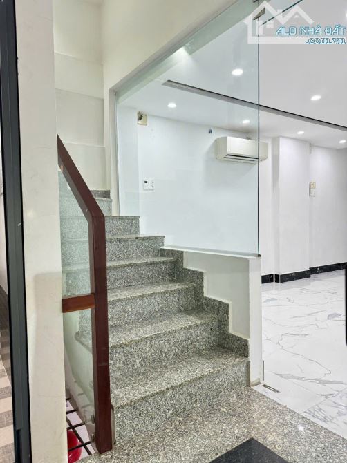 Giá rẻ - HXH Nguyễn Trãi, P. NCT, Quận 1 - Hầm/7 Tầng - 5m x 10m - 16,5 Tỷ - 2