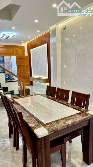 Xuân Thới Đông, Hóc Môn. DT 5x19m. Đường 7m. Khu phân lô dân trí. Sổ hoàn công đủ. - 2